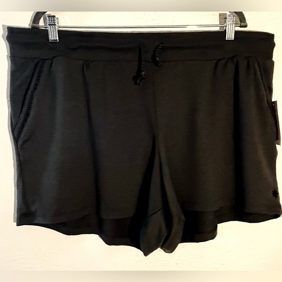 Kensi Gray Plus Size Shorts Size 3X NWT - Picture 1 of 4